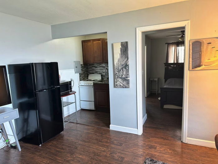 Model Towne Inn (Model Town Motel) - Real Estate Photos (newer photo)